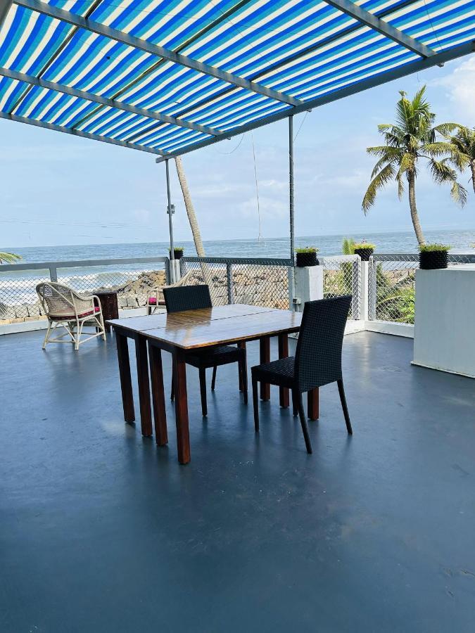 Chameleon Beach Resort, Cherai Kochi エクステリア 写真